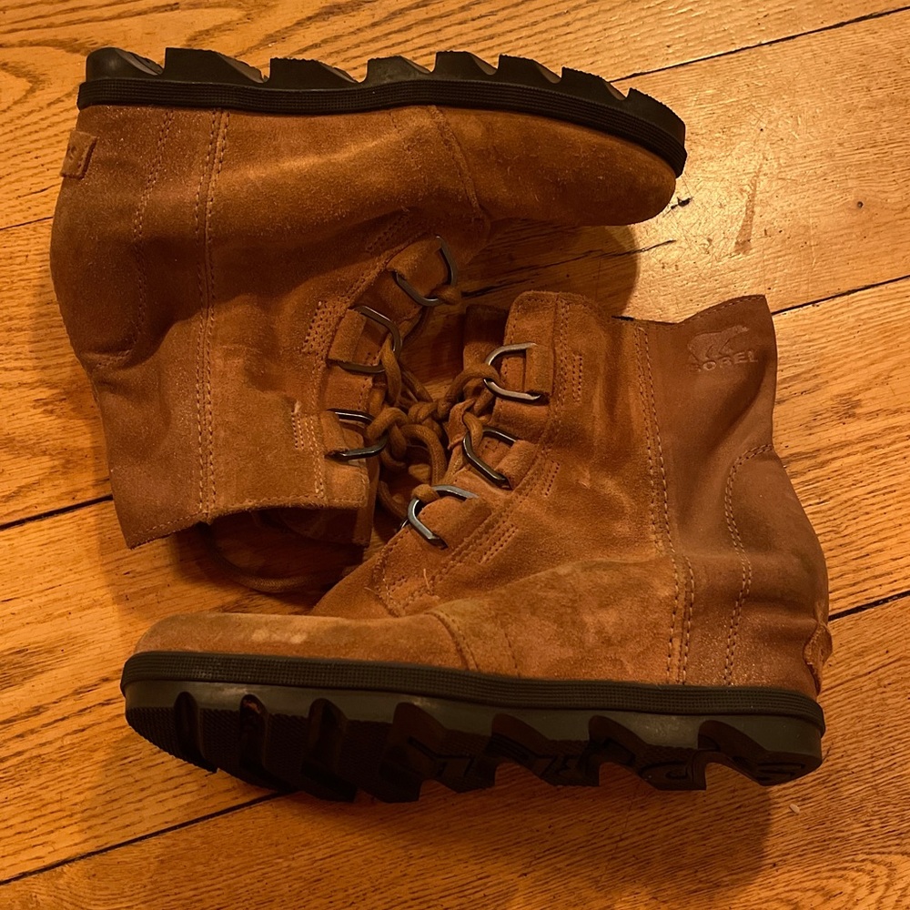 Woman’s sorel wedges